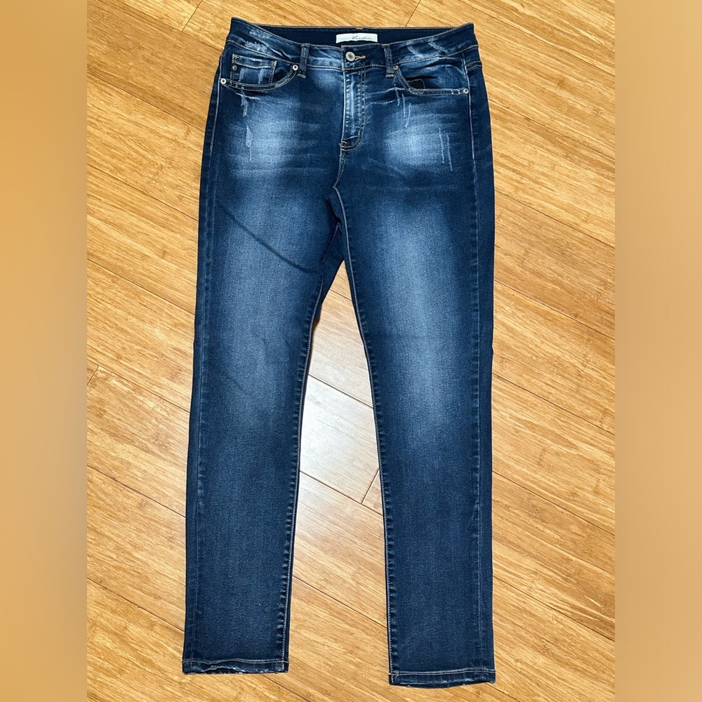 KanCan Women’s Skinny Jean